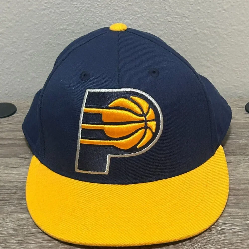 adidas Indiana Pacers 210 Fitted Unisex NBA Basketball Hat 7 1/4 - 7 5/8 Blue